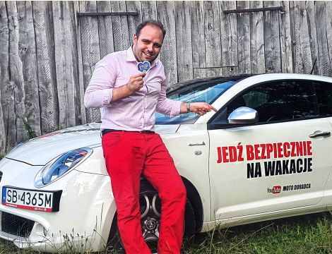 Naklejka reklamowa na samochód, witrynę, szybę, ścianę wraz z prostym projektem X - 2